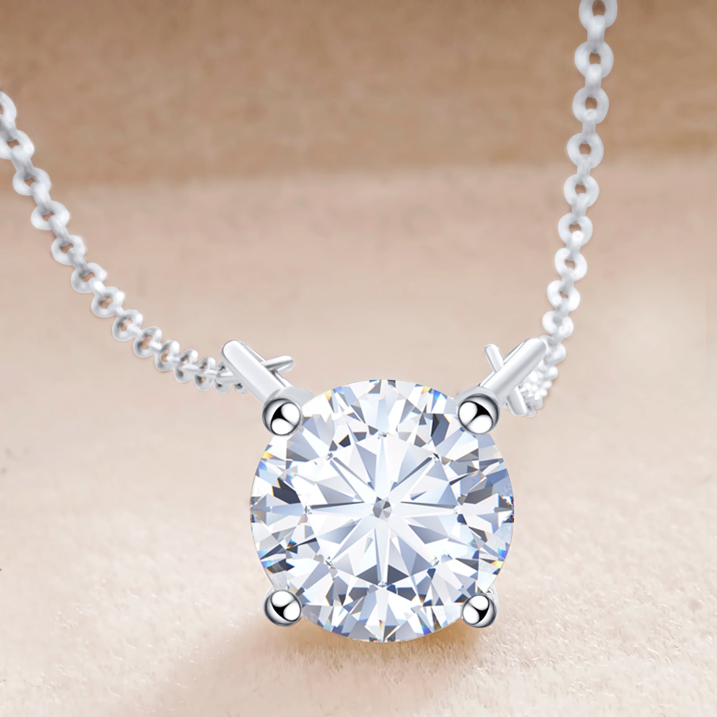 Luminous Solitaire Pendant – Premium Cut Edition